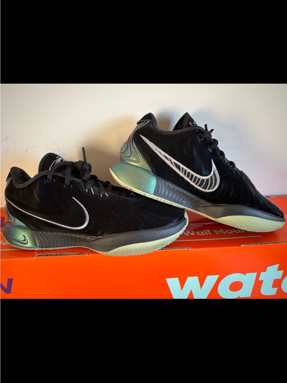 Nike LeBron 21
